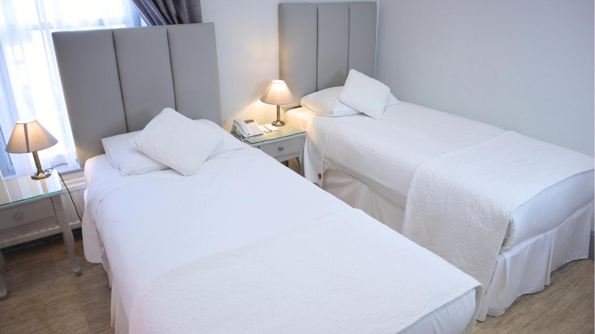 Centennial Hotel Cambridge  Ngoại thất bức ảnh