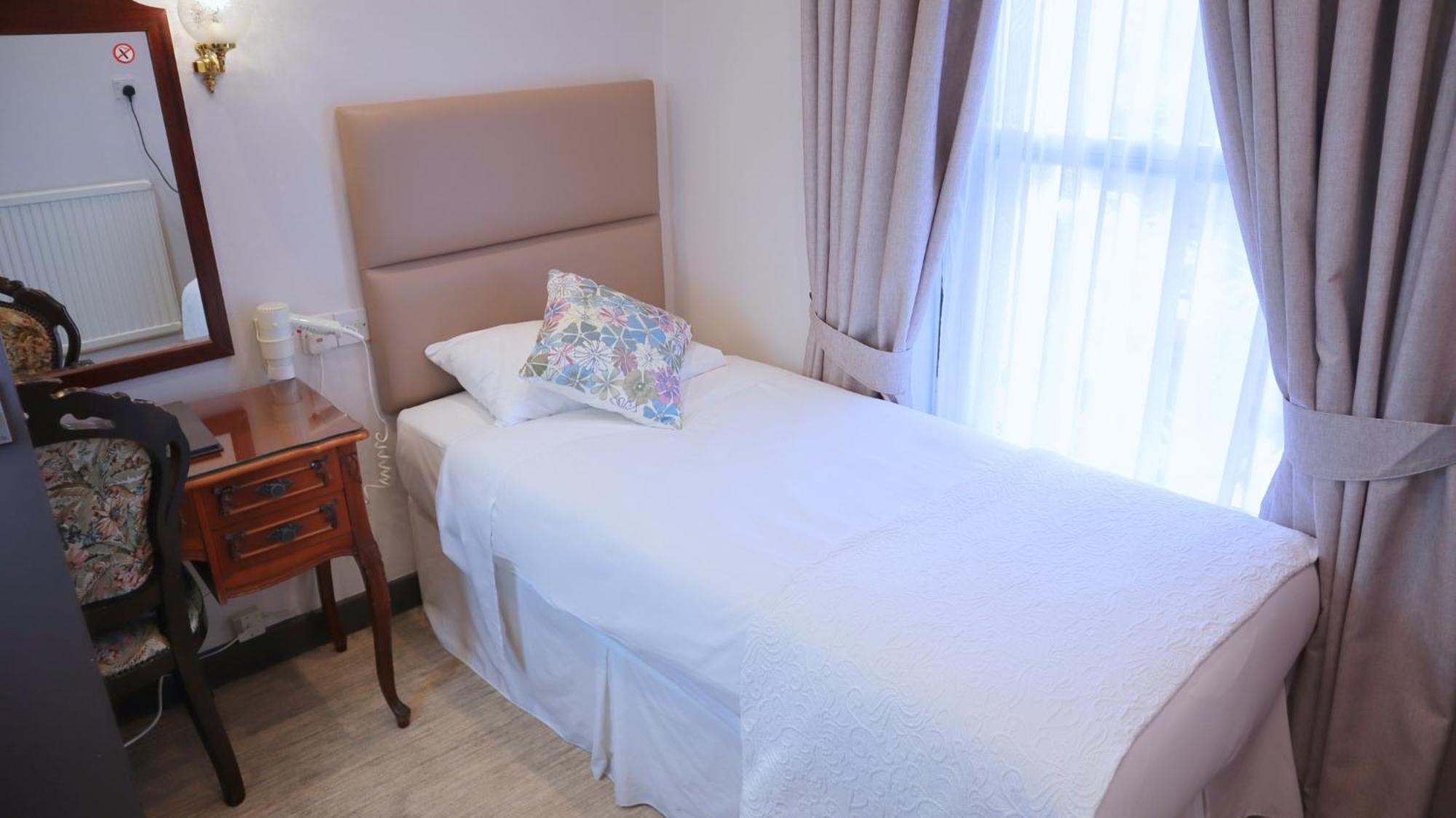Centennial Hotel Cambridge  Ngoại thất bức ảnh